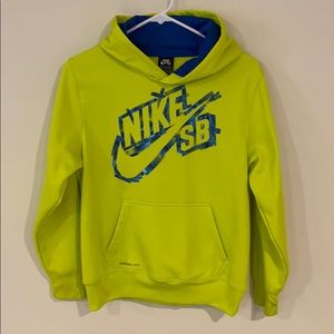 Boys Nike sweatshirt size large